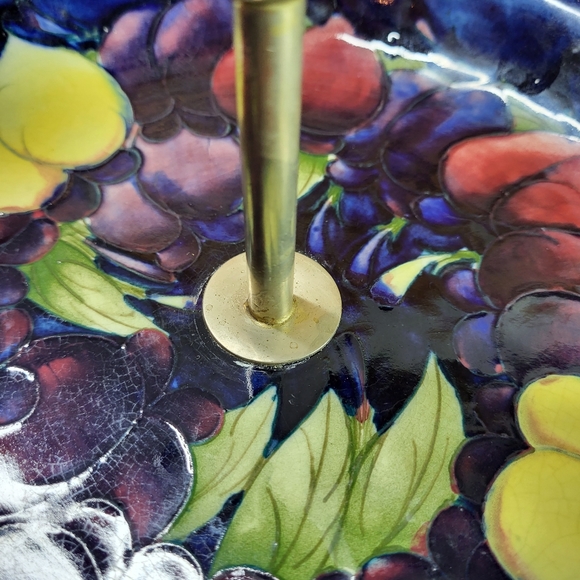 Antique Moorcroft Pottery, Made In England, Serving Dish "Wisteria" - Picture 6 of 10